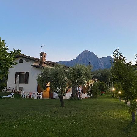 La Casetta Di Trignano Isola del Gran Sasso d'Italia Luaran gambar